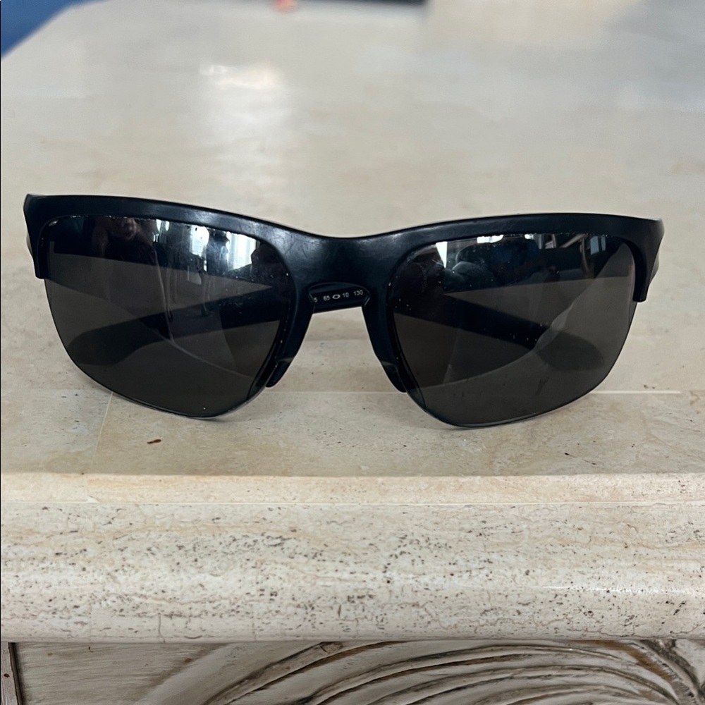 Oakley Sliver Sunglasses Black